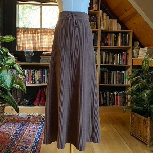 Vintage Skirt Brown Ribbed - Picture 7 of 8